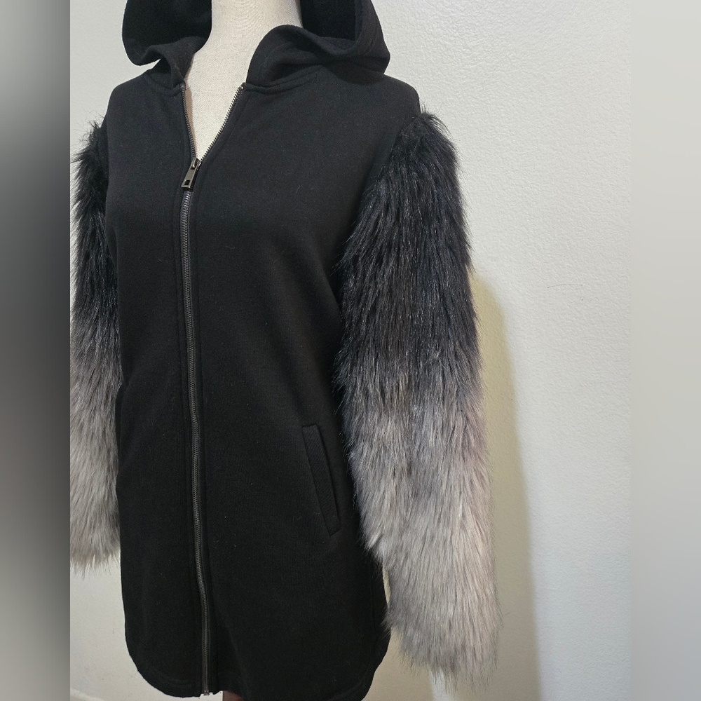 ZARA Black Zippered Hoodie Sweater Black Gray Ombre Faux Fur Sleeves Medium - Picture 7 of 15